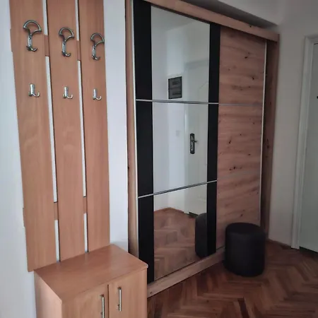 Apartament Exit *